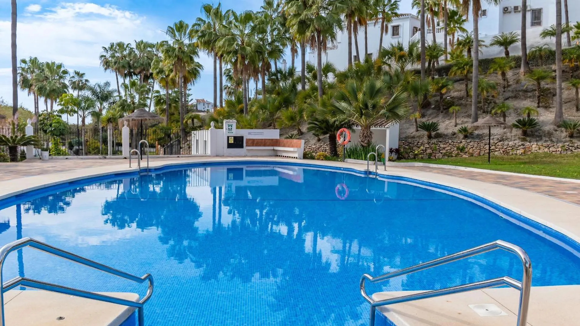 Rabat 23 Apartment Nerja Spain